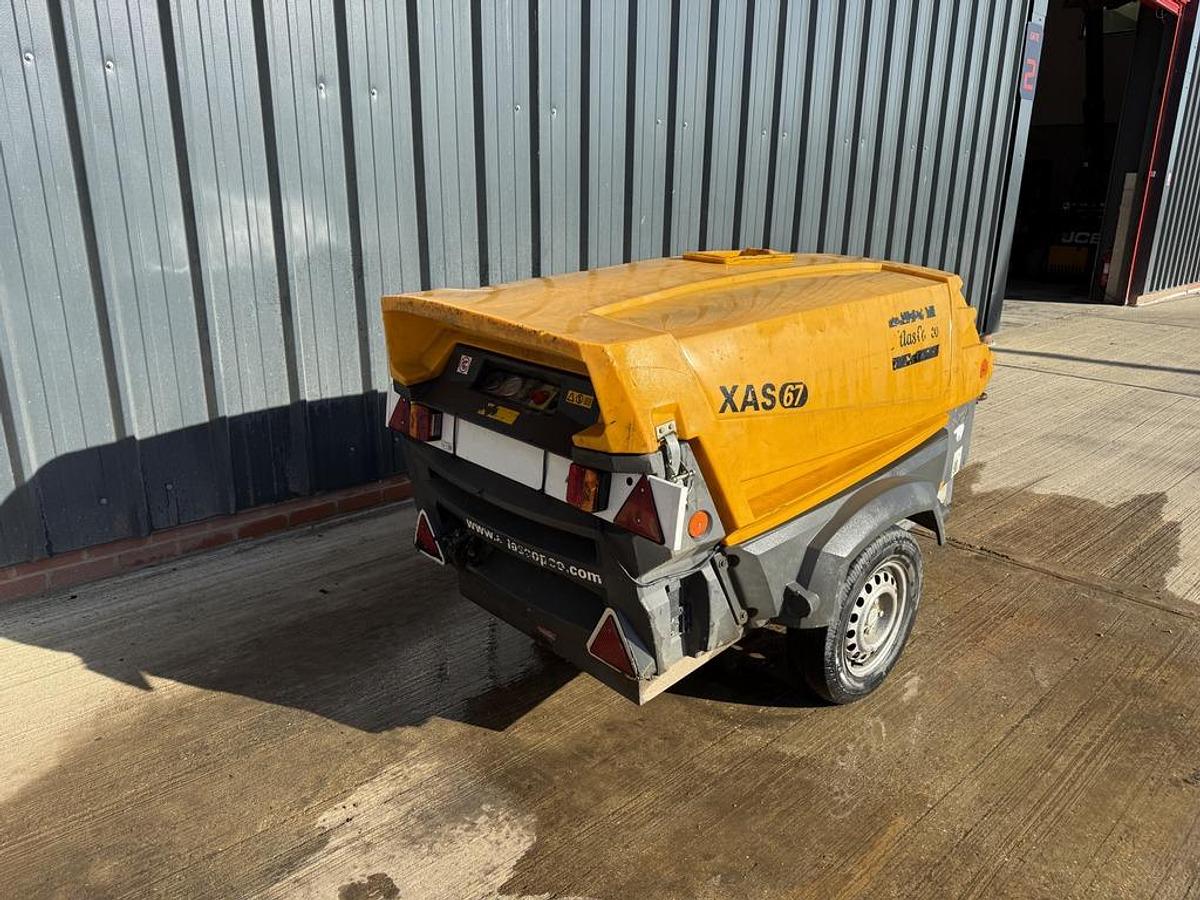 Used Atlas Copco XAS67 3.6 m3/min Compressor