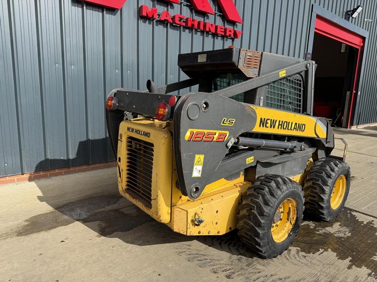 Used New Holland LS185B Skid Steer Loader