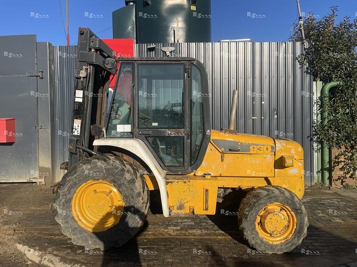 Used JCB 930