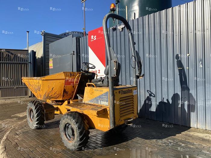 Used THWAITES 3 TONNE SWIVEL