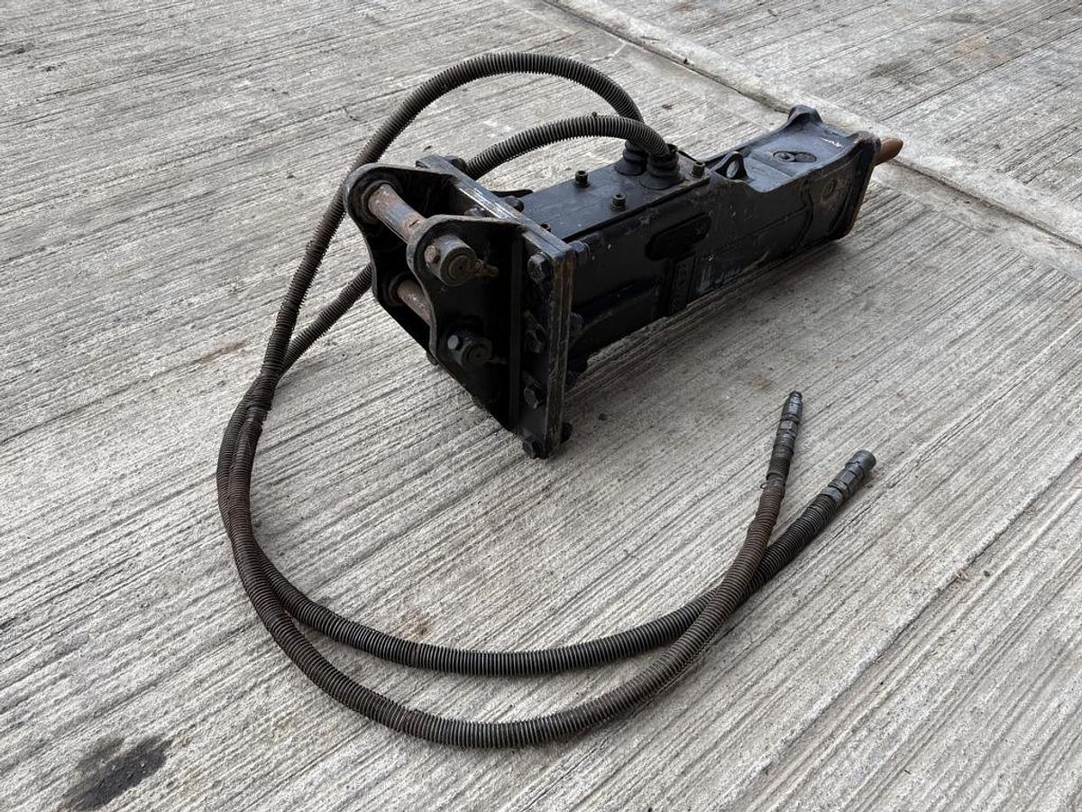 Used OKB 150 1,0 - 3,5 t Hydraulic Breaker