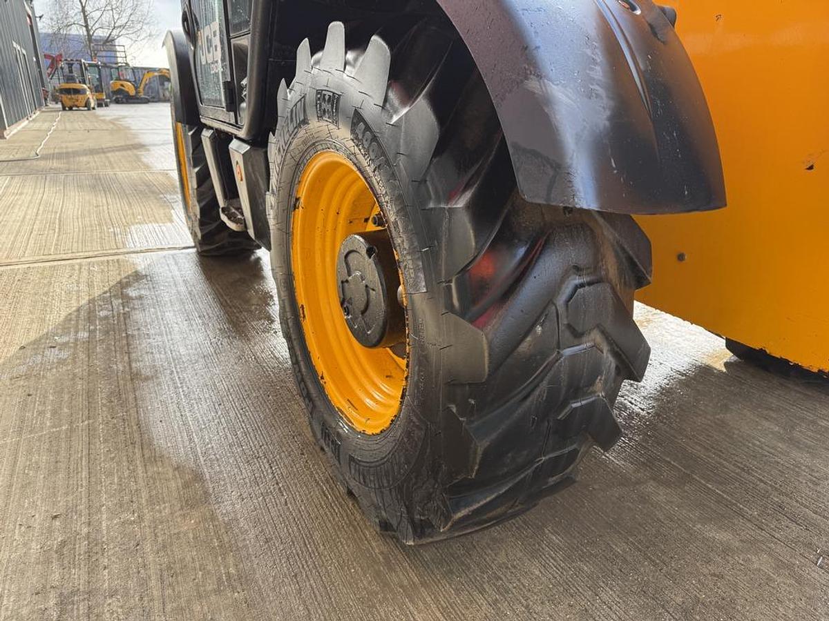Used JCB 531-70 7m Telehandler