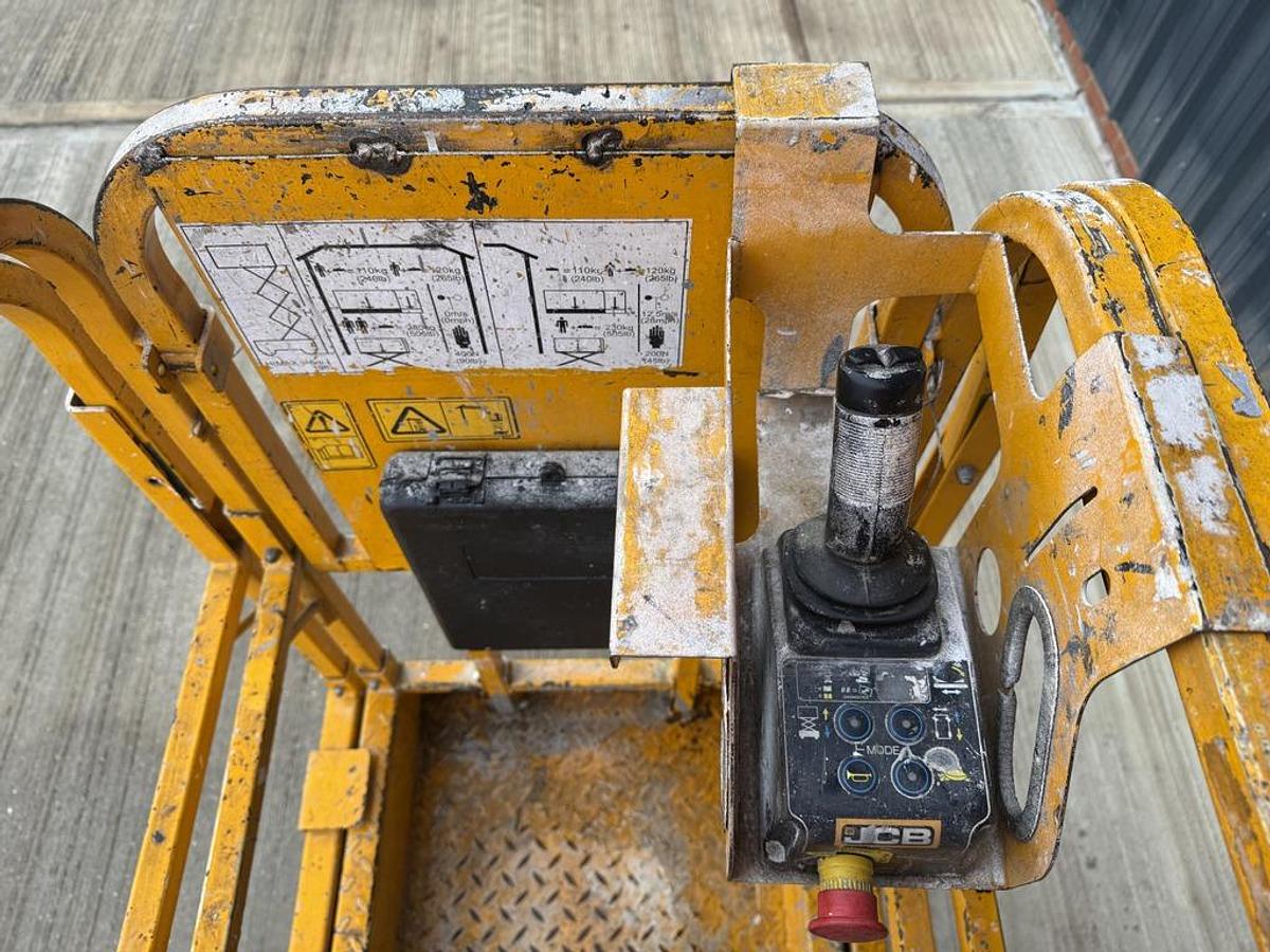 Used JCB S1930E 8m Electric Scissor Lift