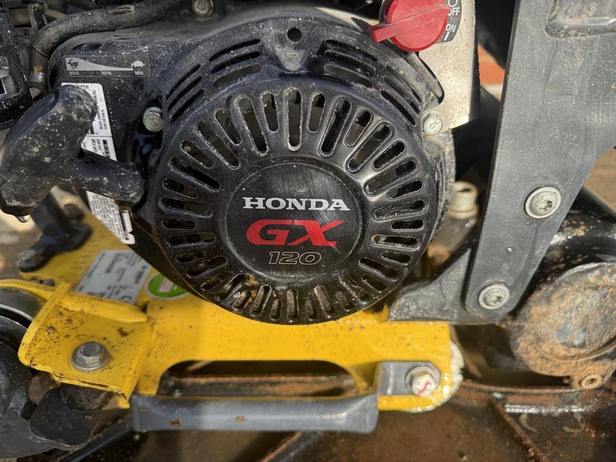 Used Bomag BP 10/35 65kg Plate Compactor