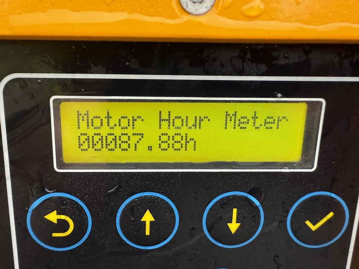 Used JCB S2632E 10m Electric Scissor Lift