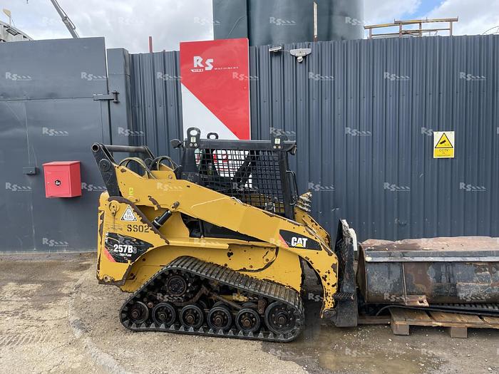 Used CATERPILLAR 257 B3