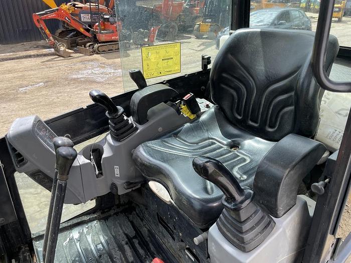 Used KUBOTA KX016-4