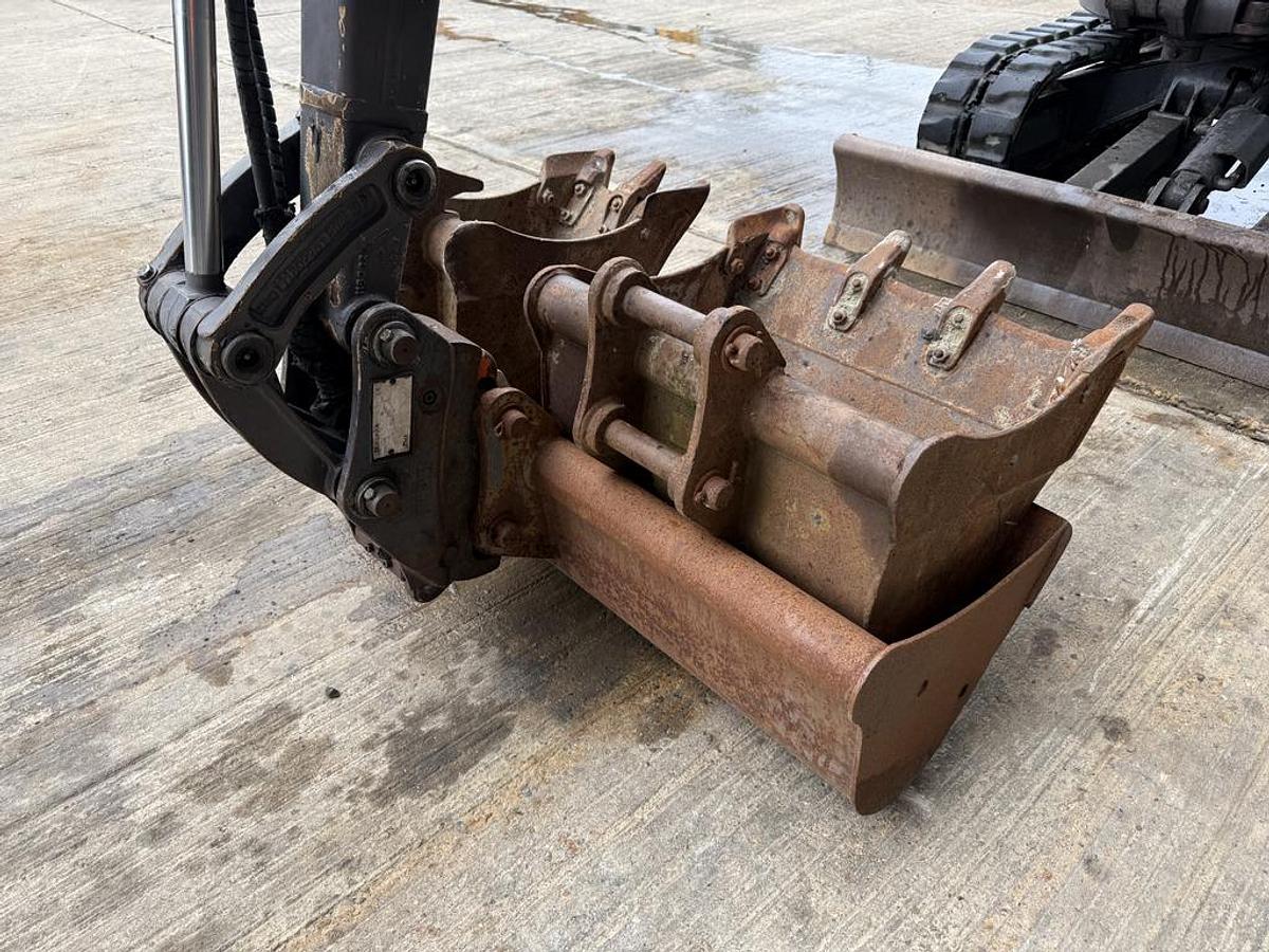 Used Volvo ECR25D 2.5t Mini Excavator