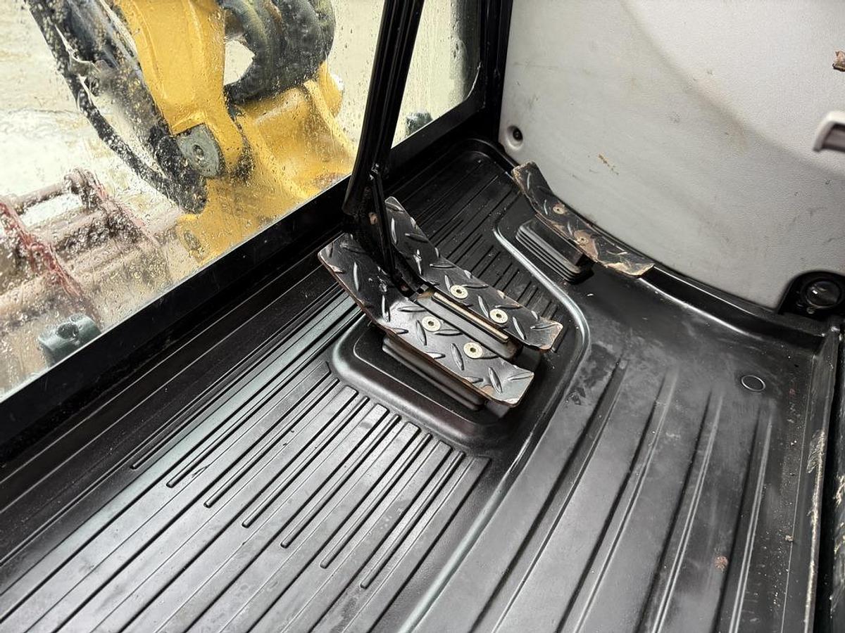 Used Caterpillar 302.7D CR 2.8t Mini Excavator