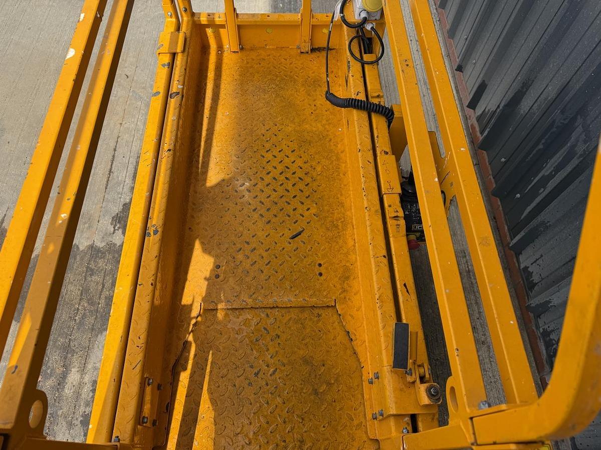 Used 2022 JCB S1930E