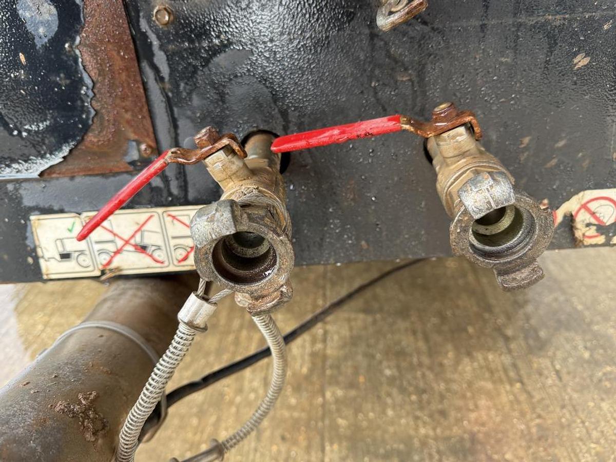 Used Doosan 7/31E+ 3 m3/min Compressor