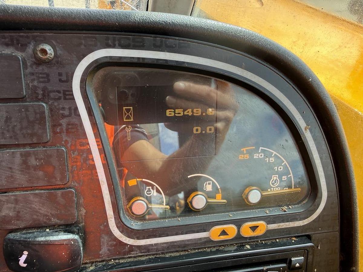 Used JCB 541-70 7m Telehandler