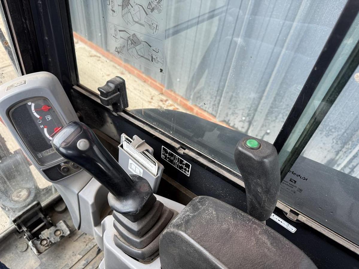 Used Kubota U27-4 2.7t Mini Excavator