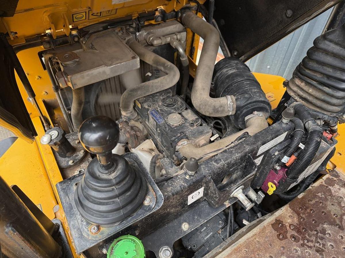 Used JCB 3T-2 ST 3t Swivel Dumper