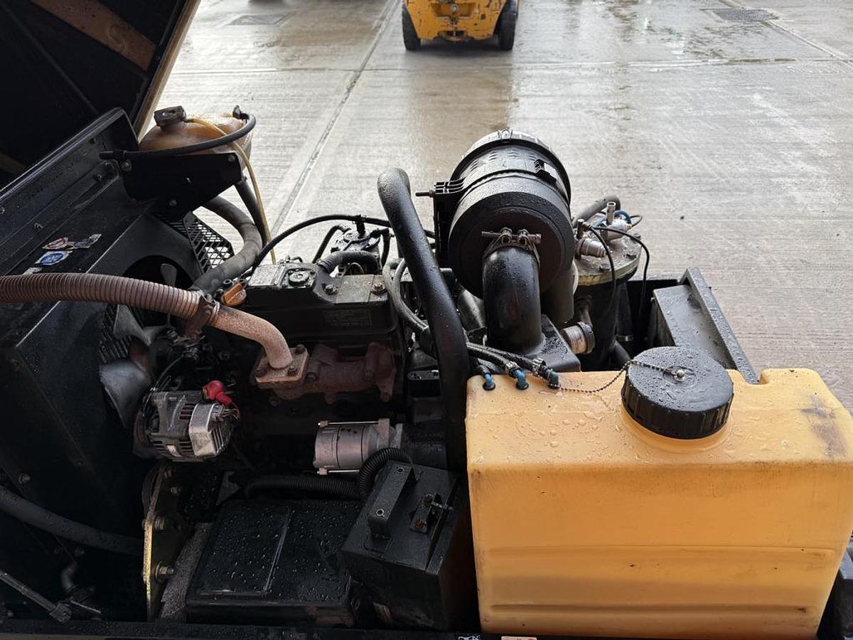 Used Doosan 7/31E+ 3 m3/min Compressor