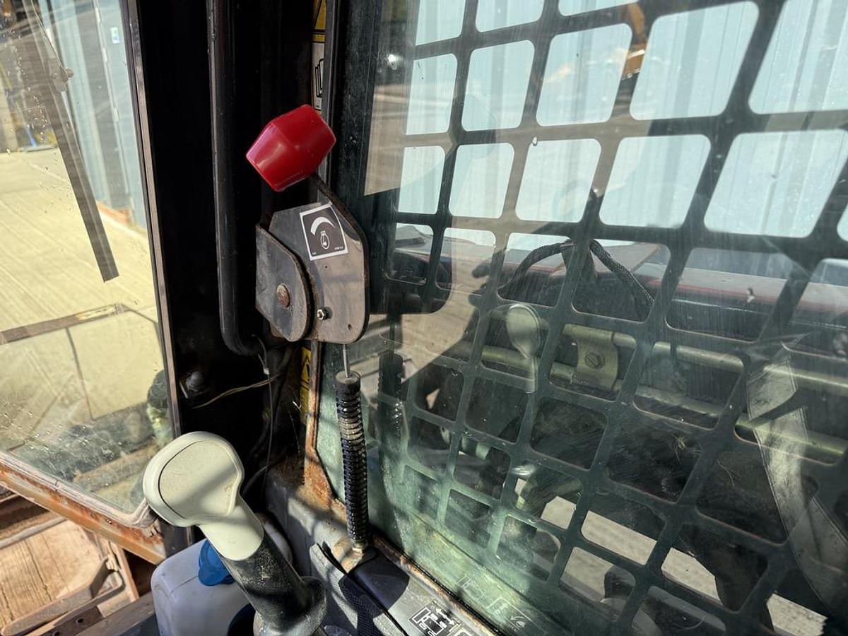 Used New Holland LS185B Skid Steer Loader