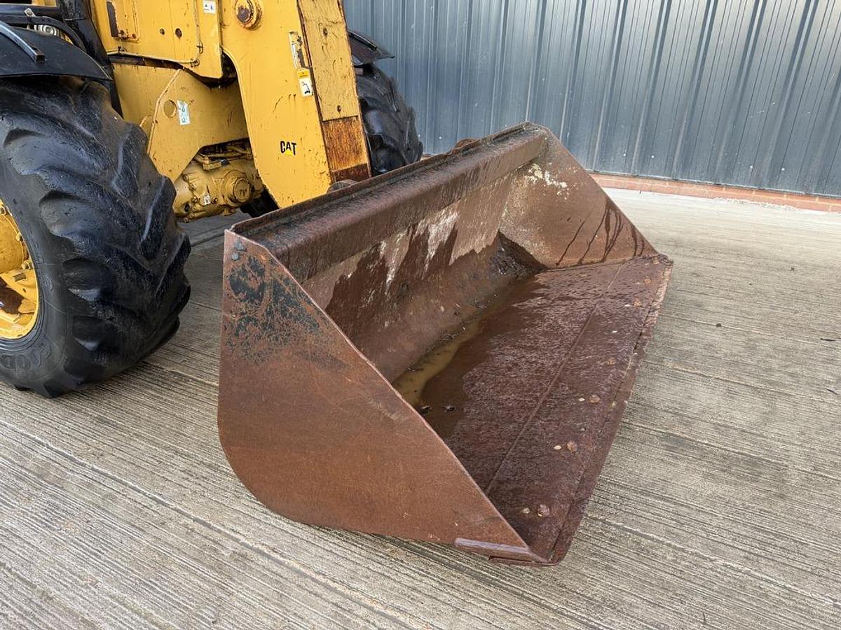 Used Caterpillar TH62 7m Telehandler