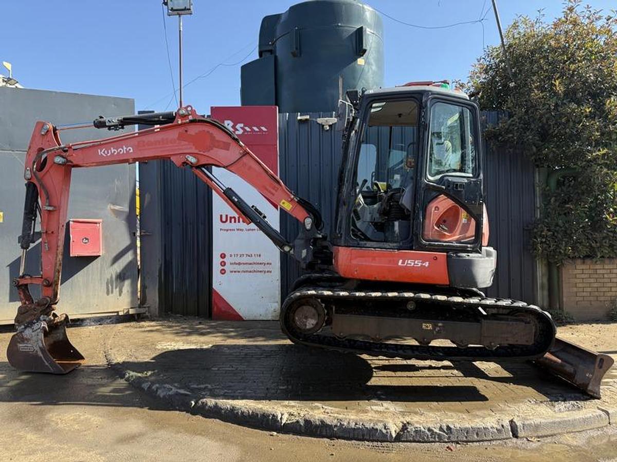 Used KUBOTA U55-4
