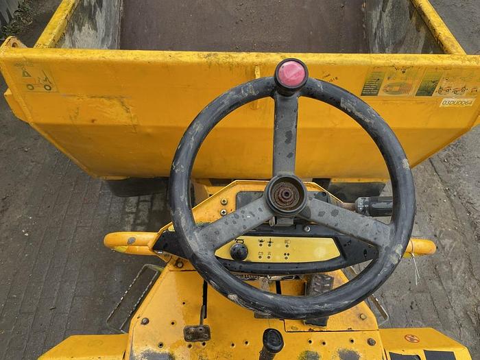 Used THWAITES 3 TONNE