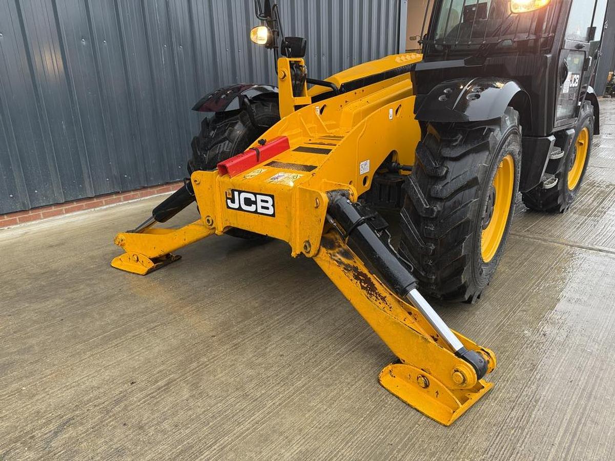 Used JCB 540-140 14m Telehandler