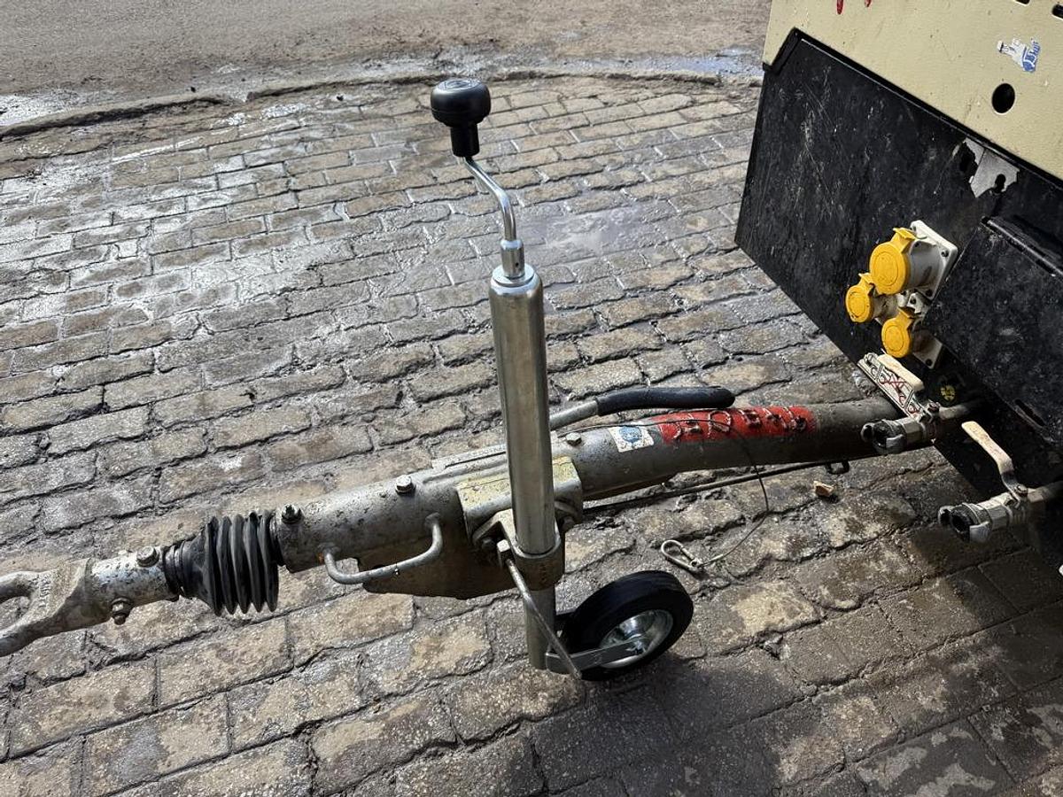 Used Doosan 7/26E 2.5 m3/min Compressor