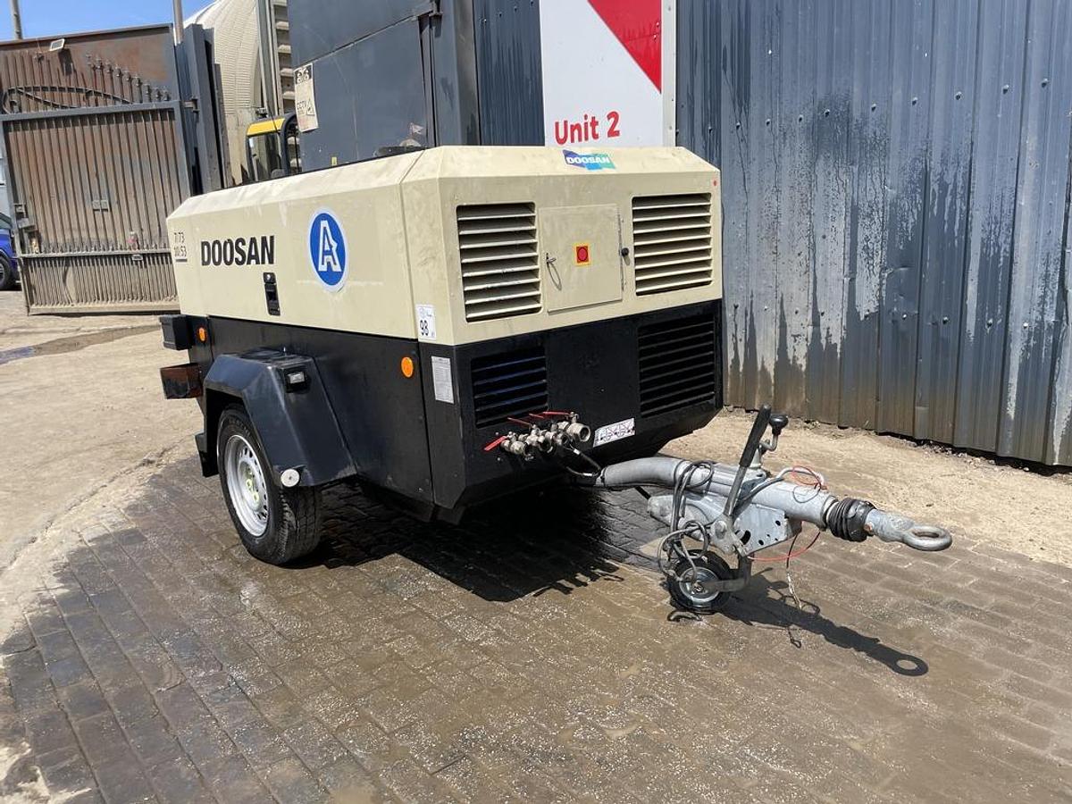 Used Doosan 7/73-10/53 7 m3/min Compressor