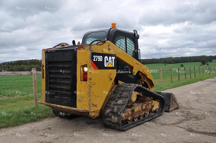 Used CATERPILLAR 279D