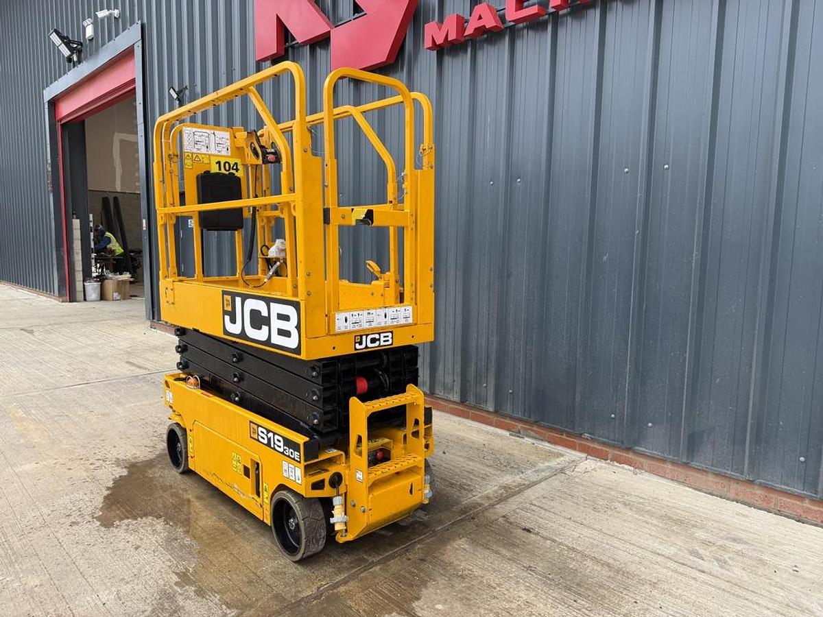 Used JCB S1930E 8m Electric Scissor Lift
