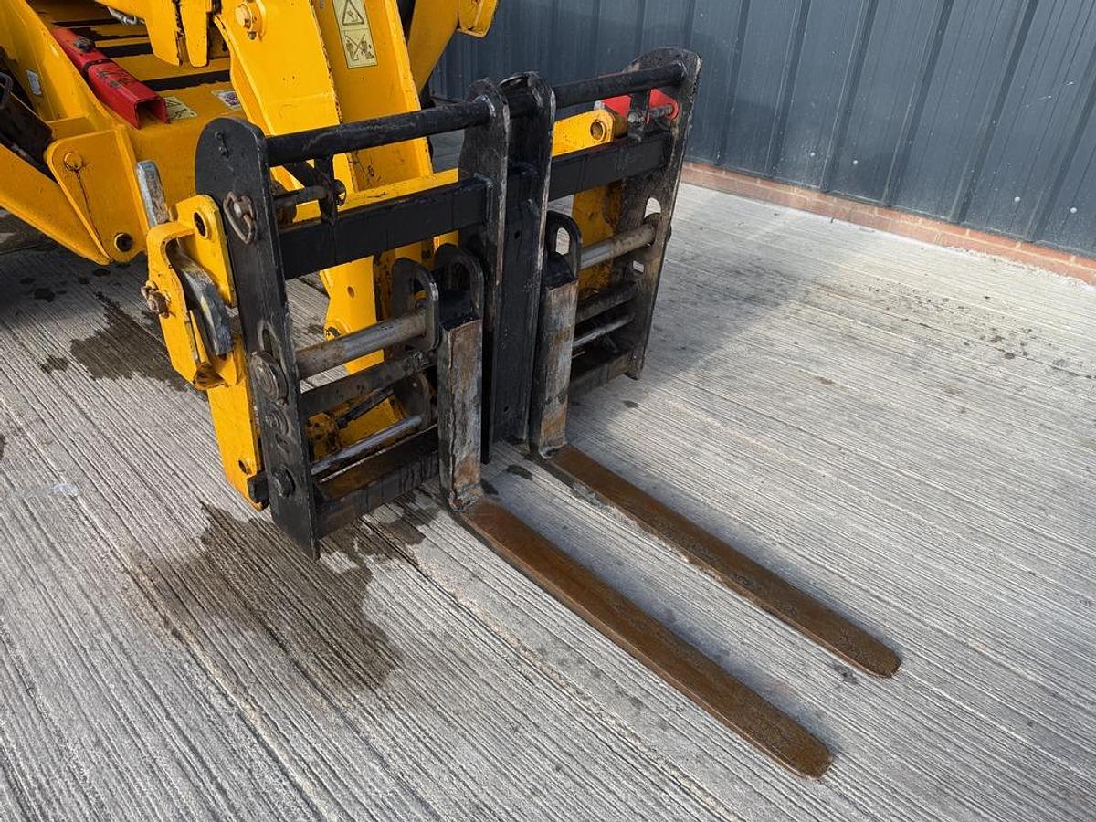 Used JCB 540-140 14m Telehandler