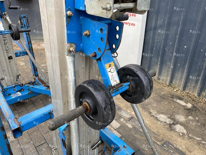 Used GENIE SLA-10 Material Lift