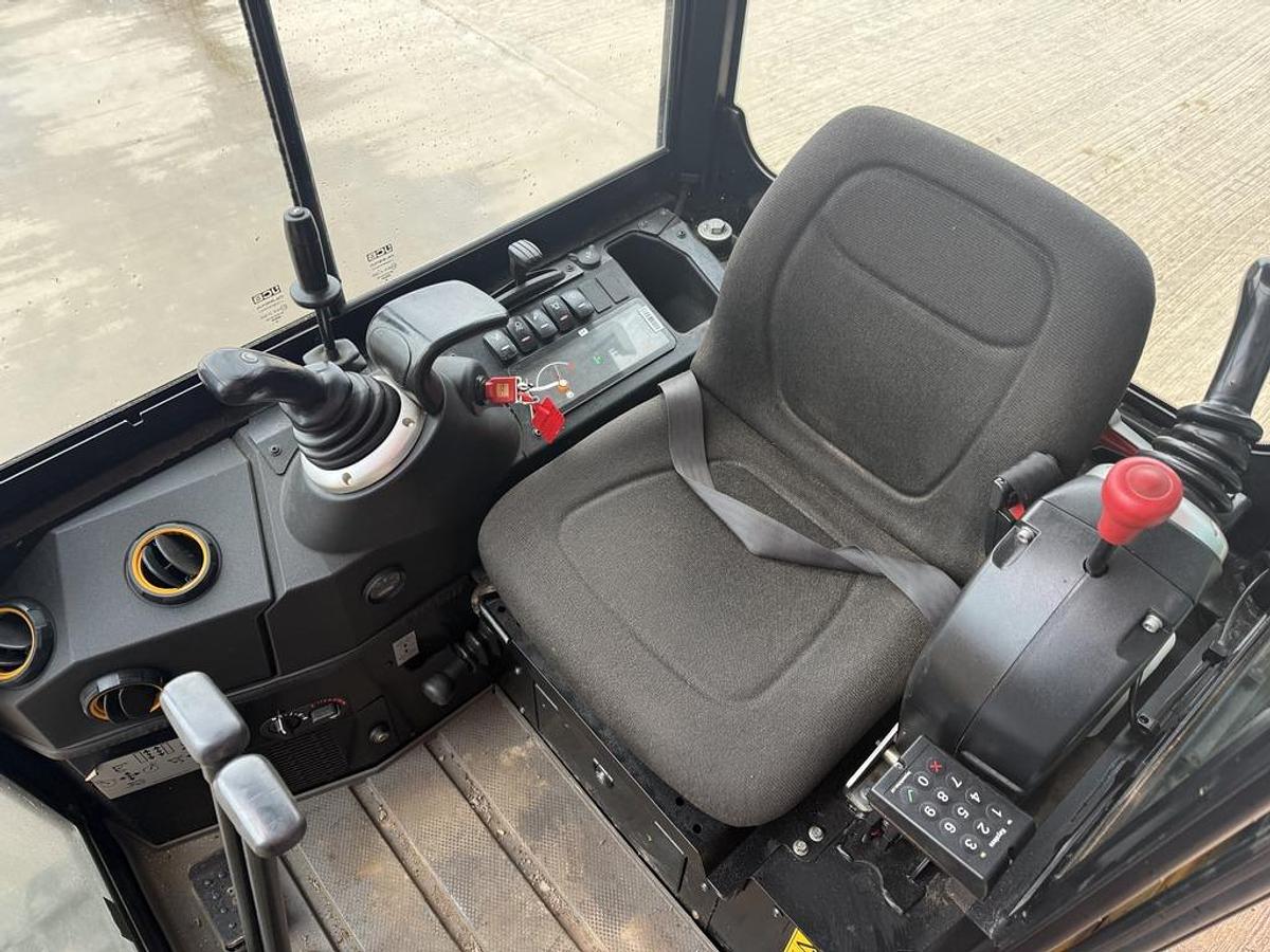 Used JCB 16C-1 1.7t Mini Excavator