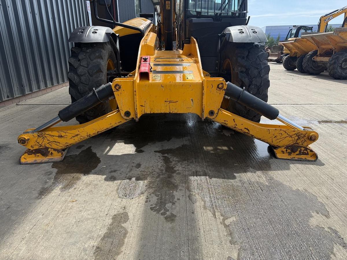 Used 2021 JCB 540-140