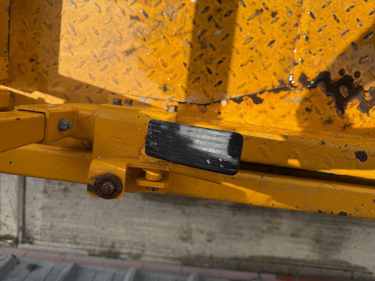 Used 2022 JCB S1930E