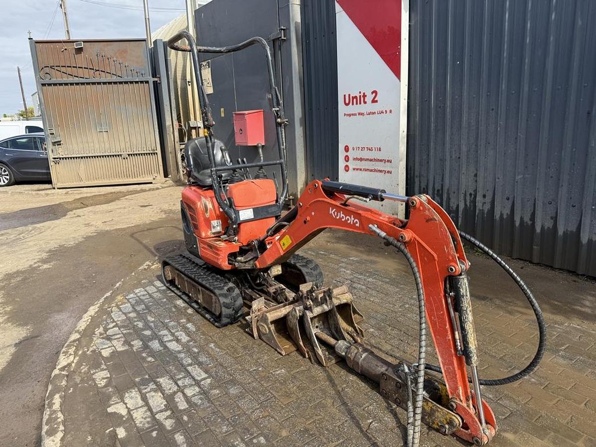 Used Kubota U10-3 1t Micro Excavator + Breaker