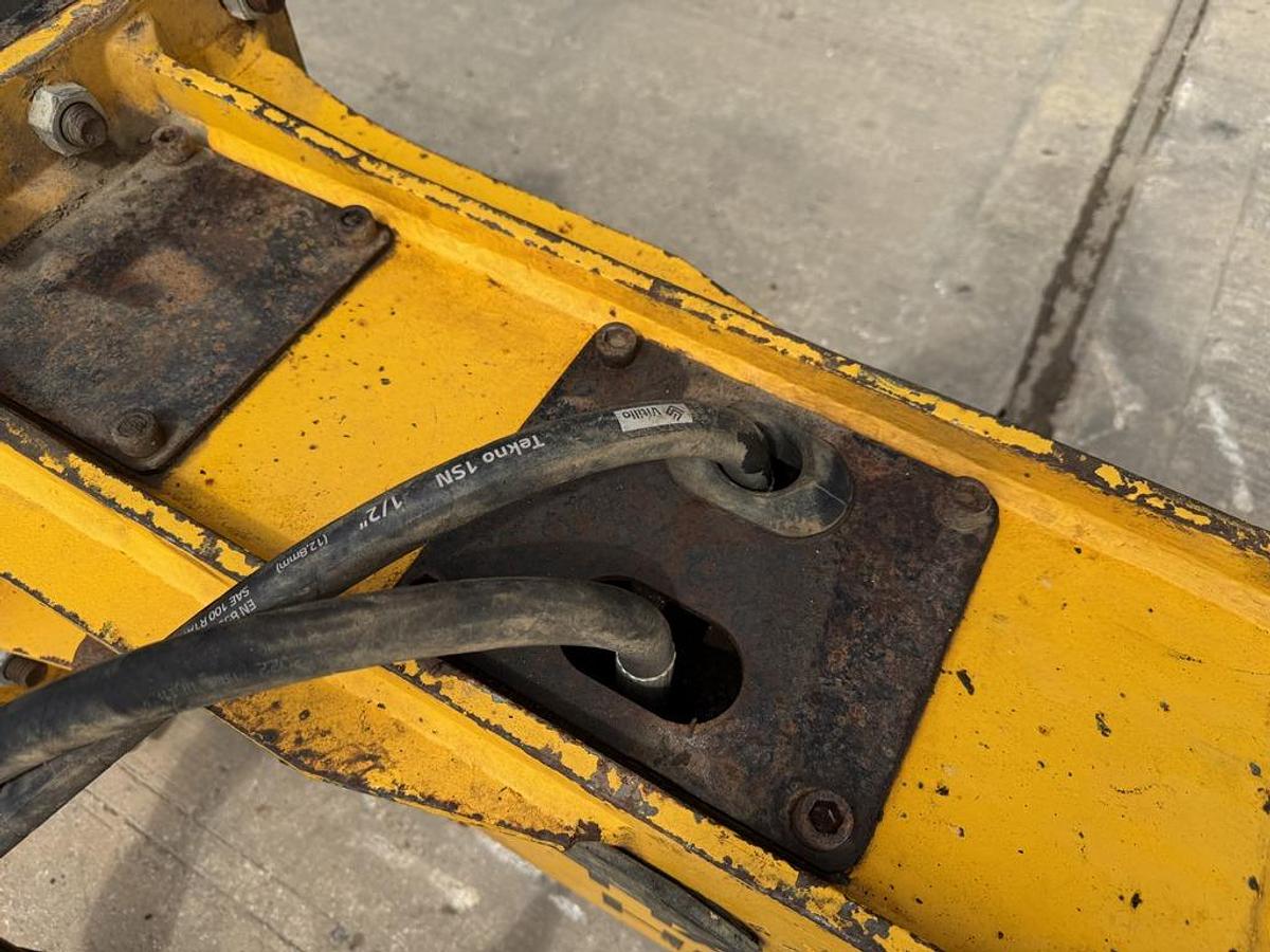 Used Hanmen HMB750 7-10 t Hydraulic Breaker
