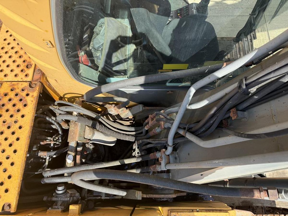 Used Volvo EC140B LC 14t Excavator