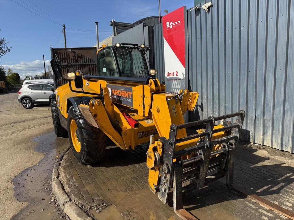 Used JCB 540-140 14m Telehandler