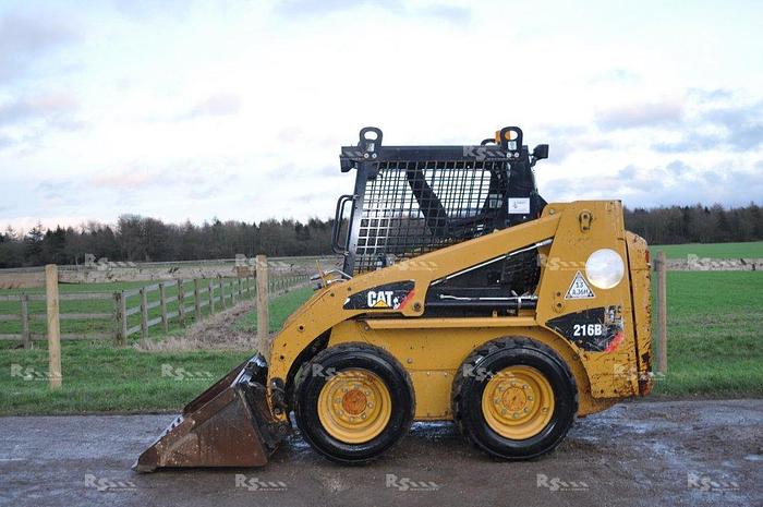 Used CATERPILLAR 216 B3