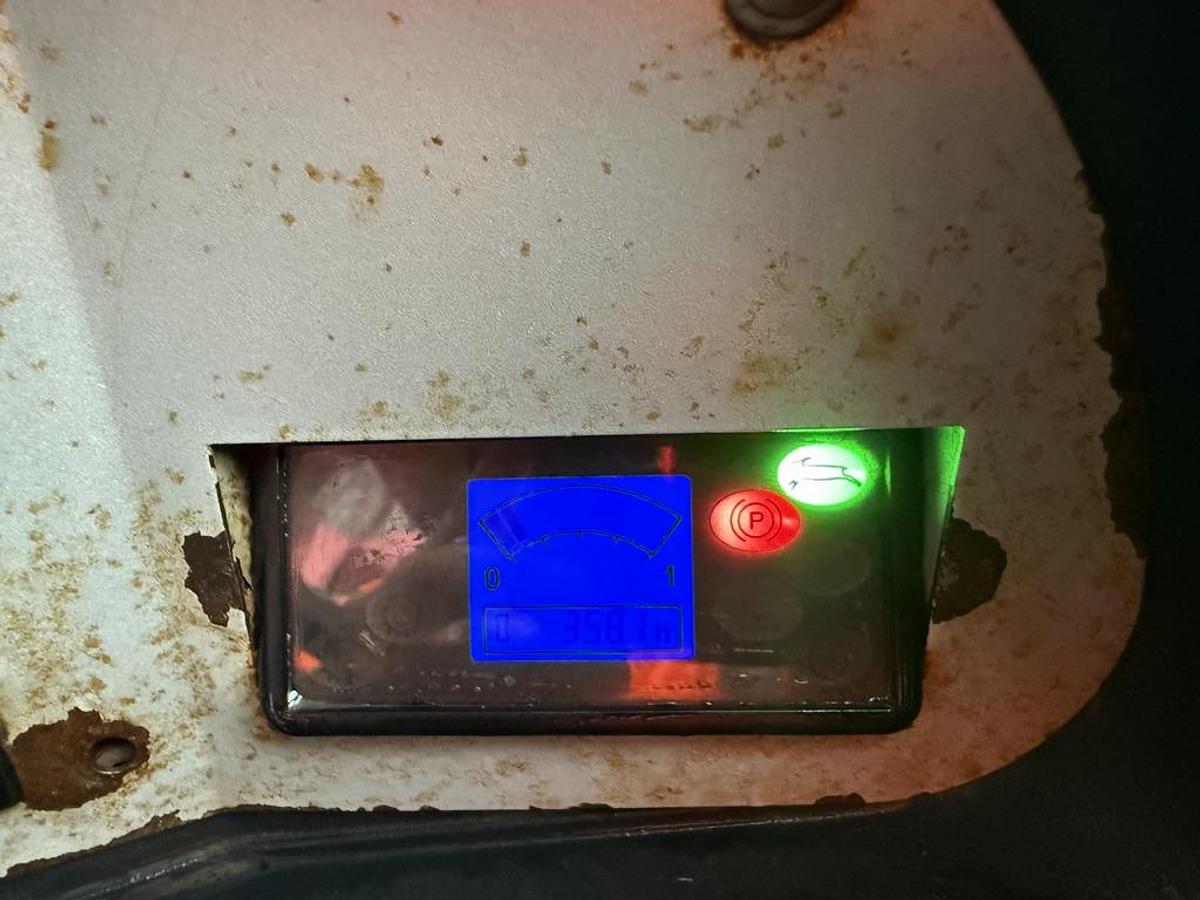 Used JCB 520-40 2t 4m Telehandler