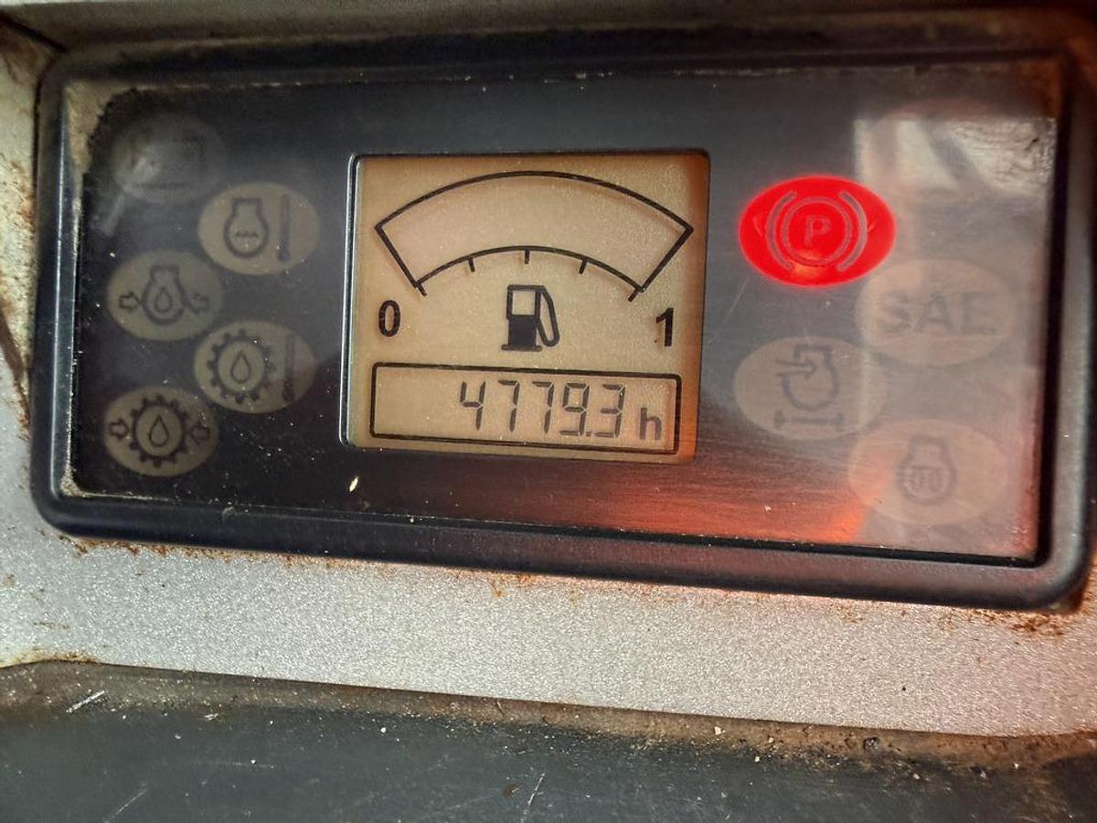 Used JCB 520-40 2t 4m Telehandler