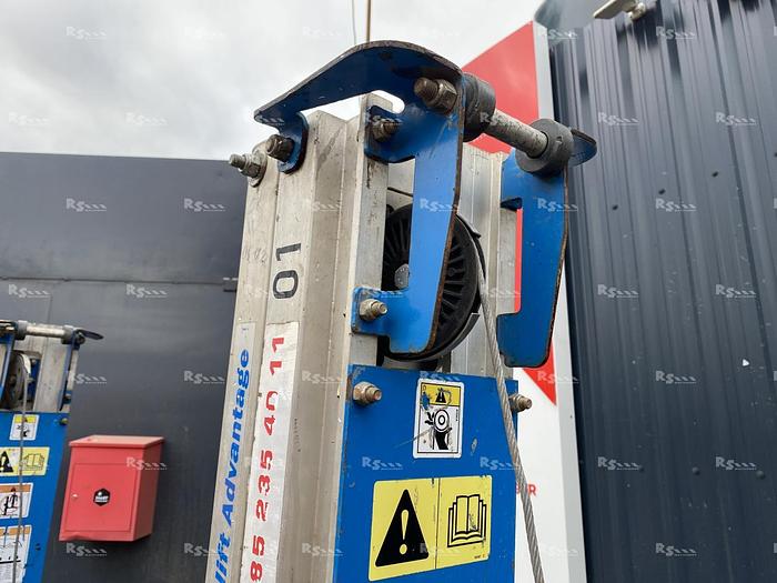 Used GENIE SLA-10 Material Lift