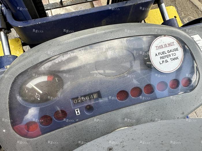 Used KOMATSU FG25 T-12
