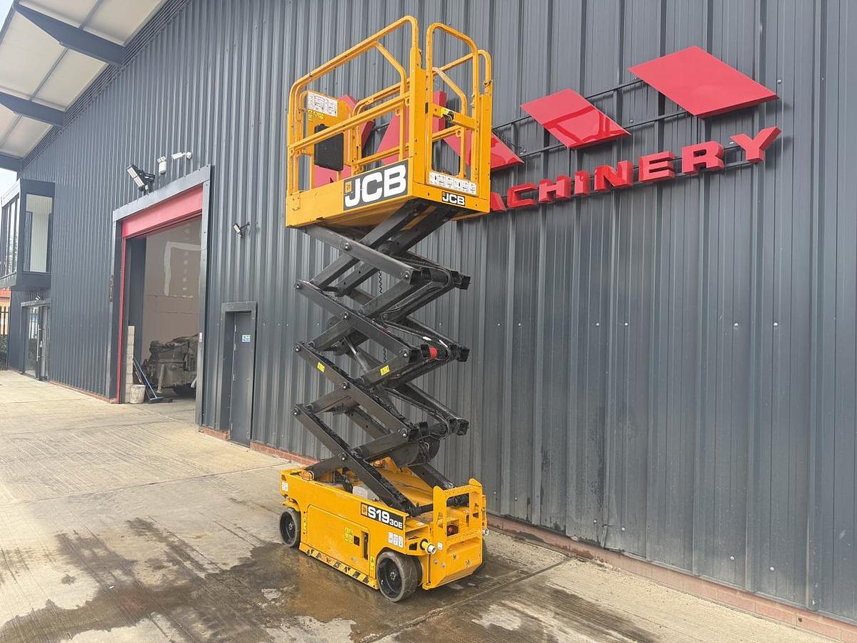Used 2022 JCB S1930E