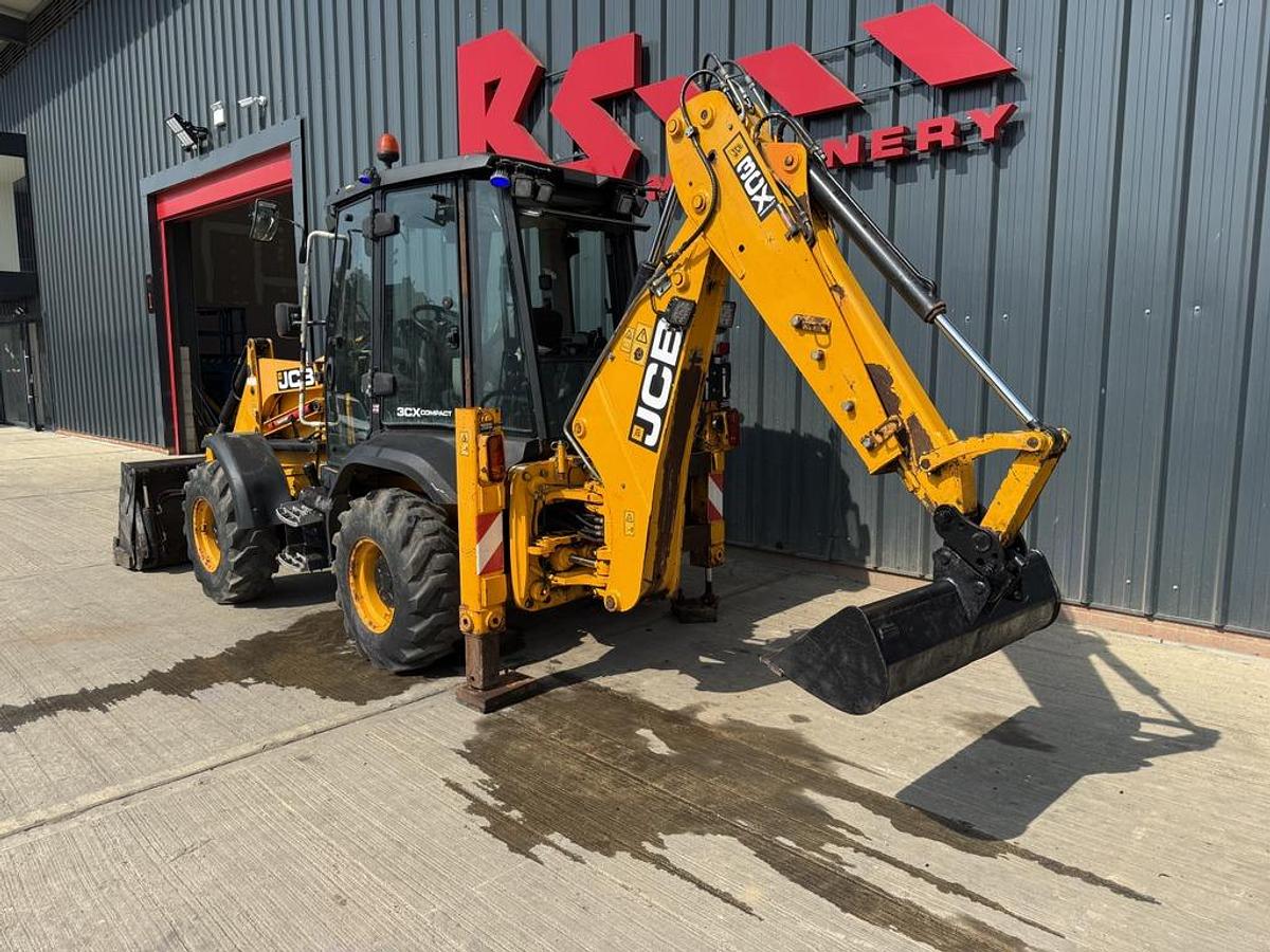 Used JCB 3CX Compact Backhoe Loader