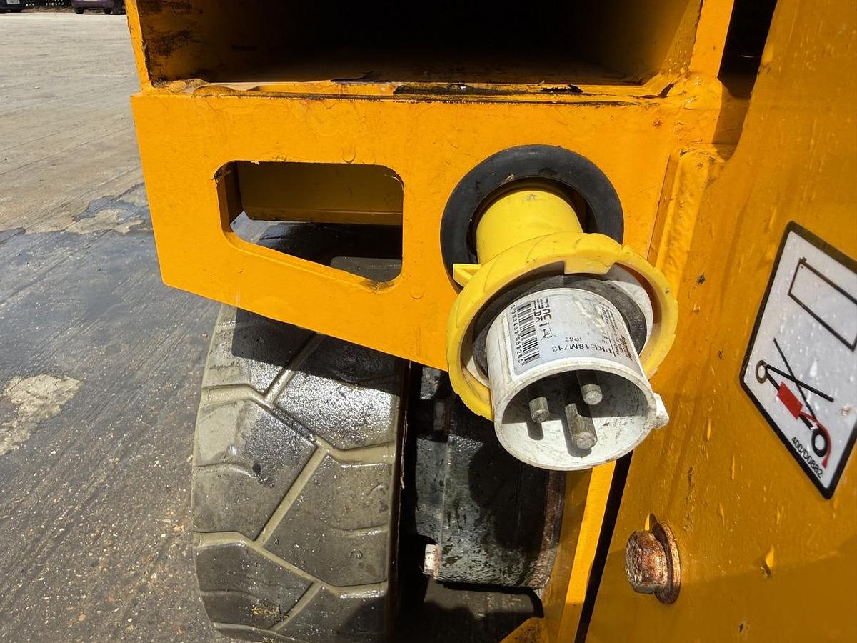 Used 2022 JCB S1930E