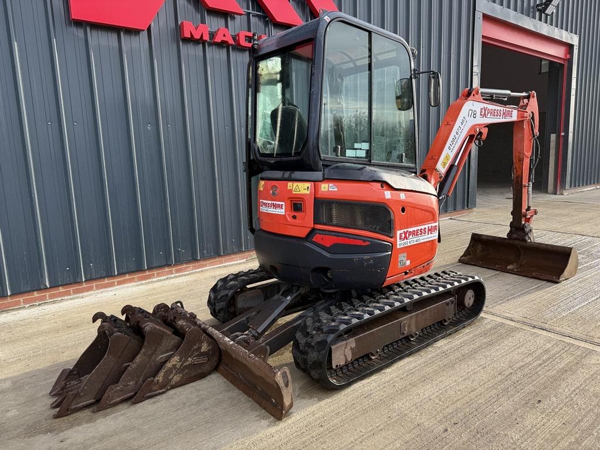 Used Kubota U27-4 2.7t Mini Excavator