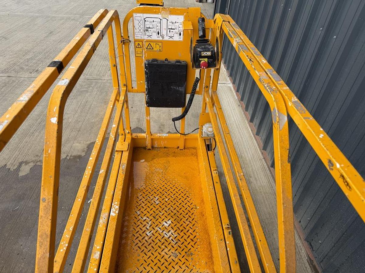 Used JCB S1530E 6m Electric Scissor Lift