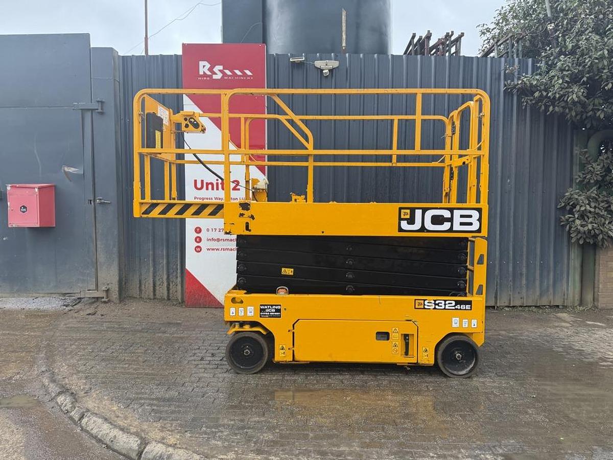 Used JCB S3246E 12m Electric Scissor Lift