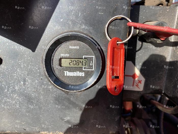 Used THWAITES 3 TONNE SWIVEL