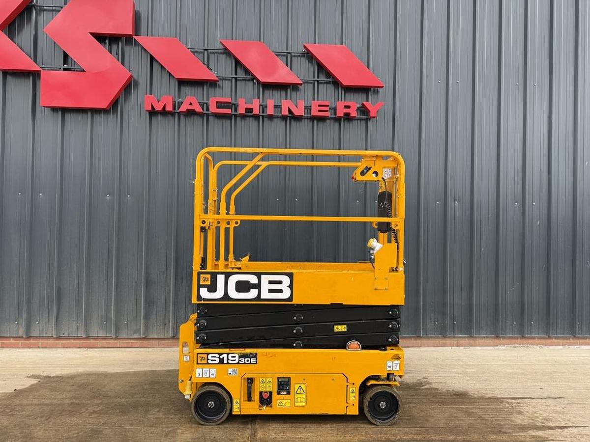 Used JCB S1930E 8m Electric Scissor Lift
